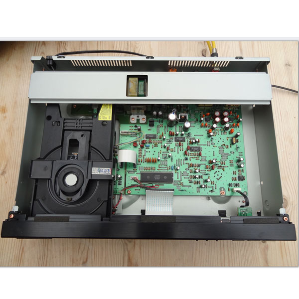 A 15 year old Marantz CD63SE with failed laser mechanism